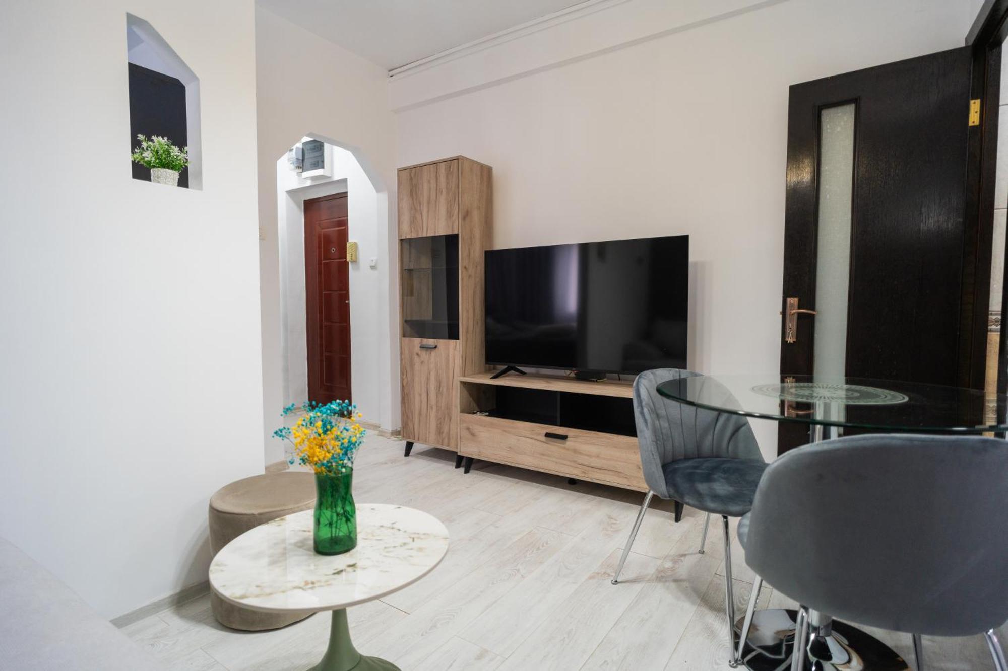 Ultra Cozy Schitu - Cismigiu Park Apartment Bucharest